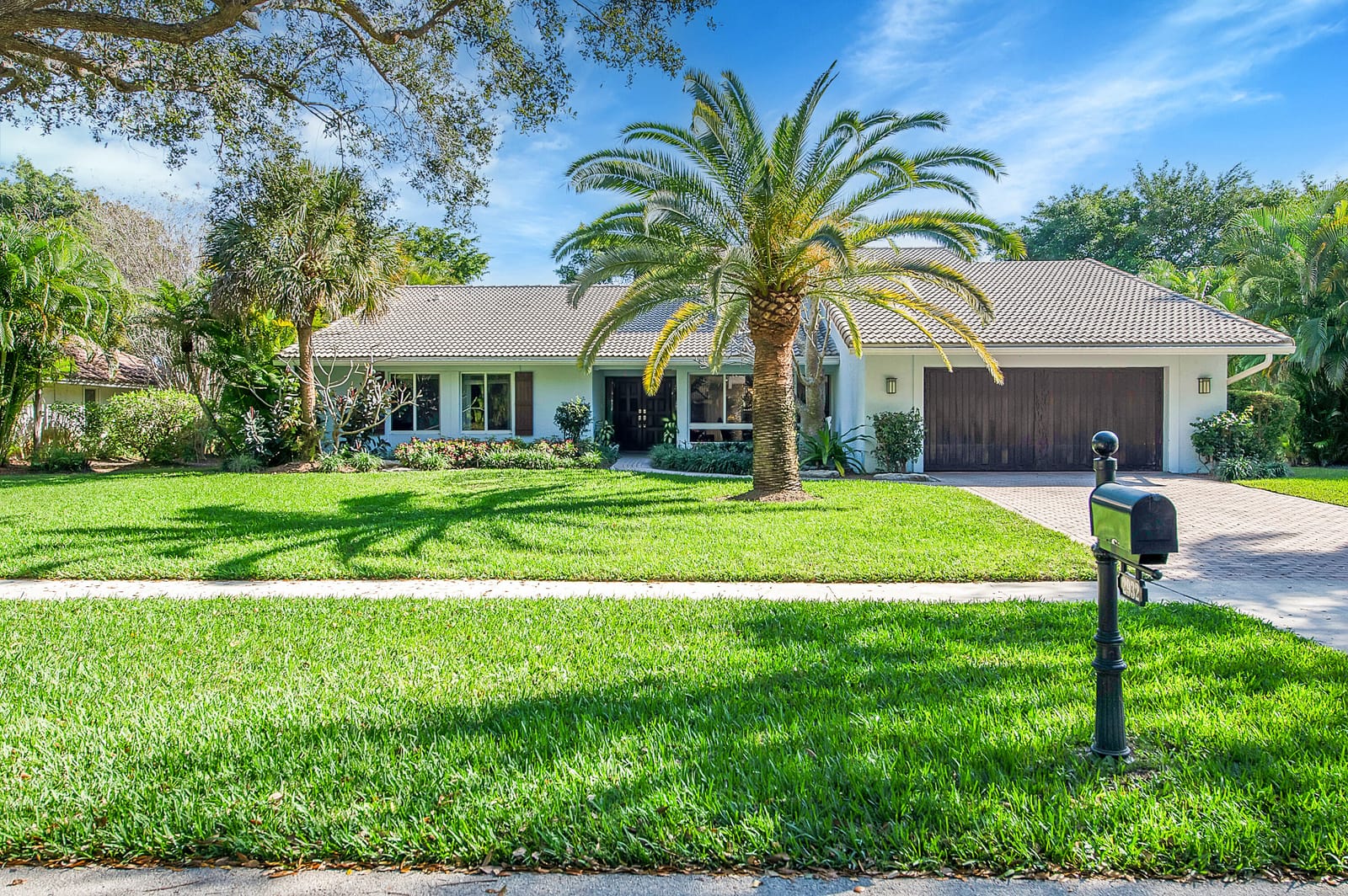 2932 Banyan Boulevard Circle NW, Boca Raton, FL 33431