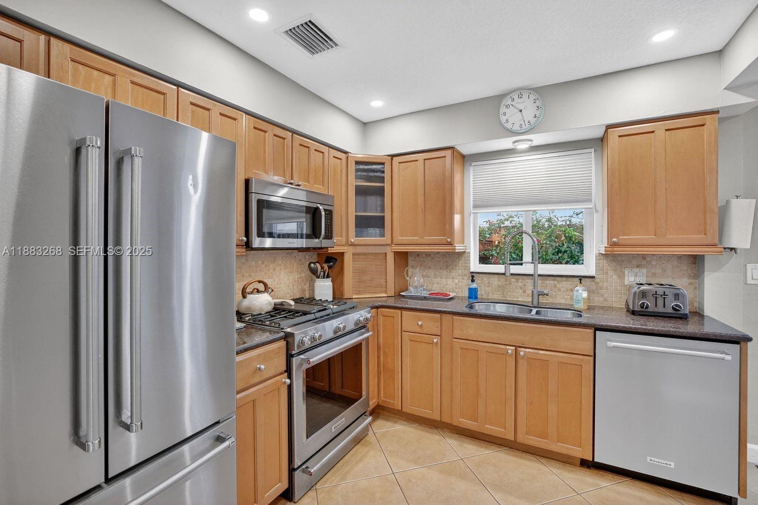 301 NE 48th Street, Oakland Park, FL 33334 photo 20