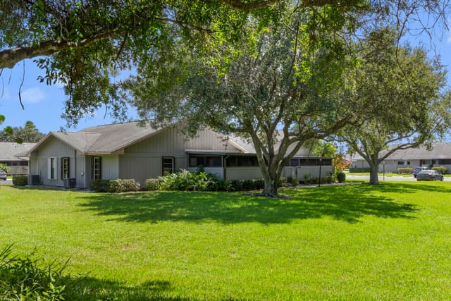 4083 NW Cinnamon Tree Circle, sold in Cinnamon Tree, Jensen Beach, FL
