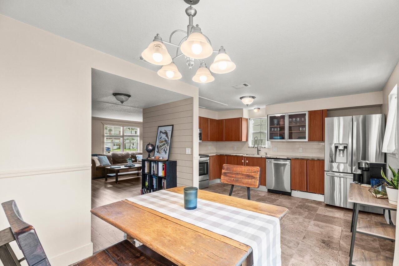 209 Old English Drive — photo 11