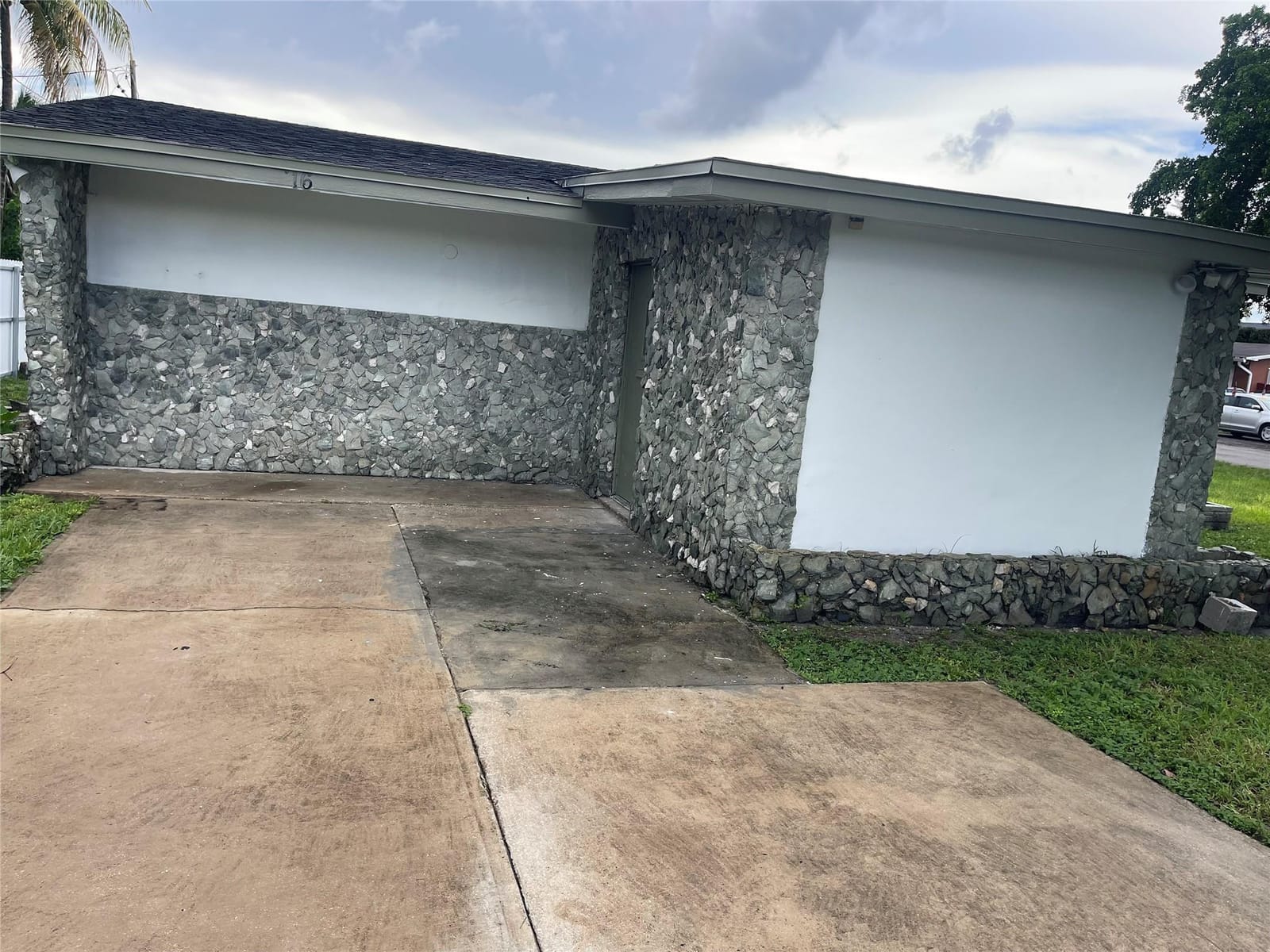 6161 Washington Street, Hollywood, FL 33023