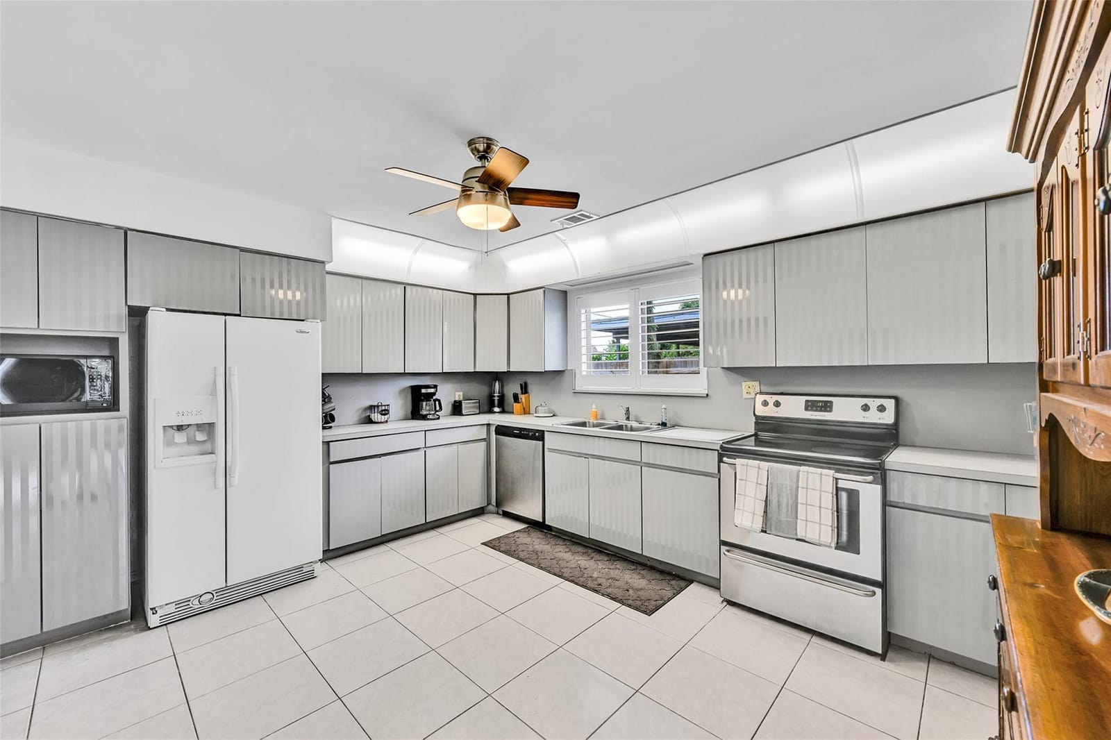 900 SE 13th Court — photo 11