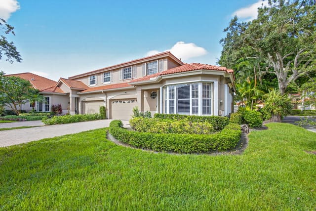 26 Porta Vista Circle, sold in Pga Resort Community Of Monterey Pointe, Palm Beach Gardens, FL