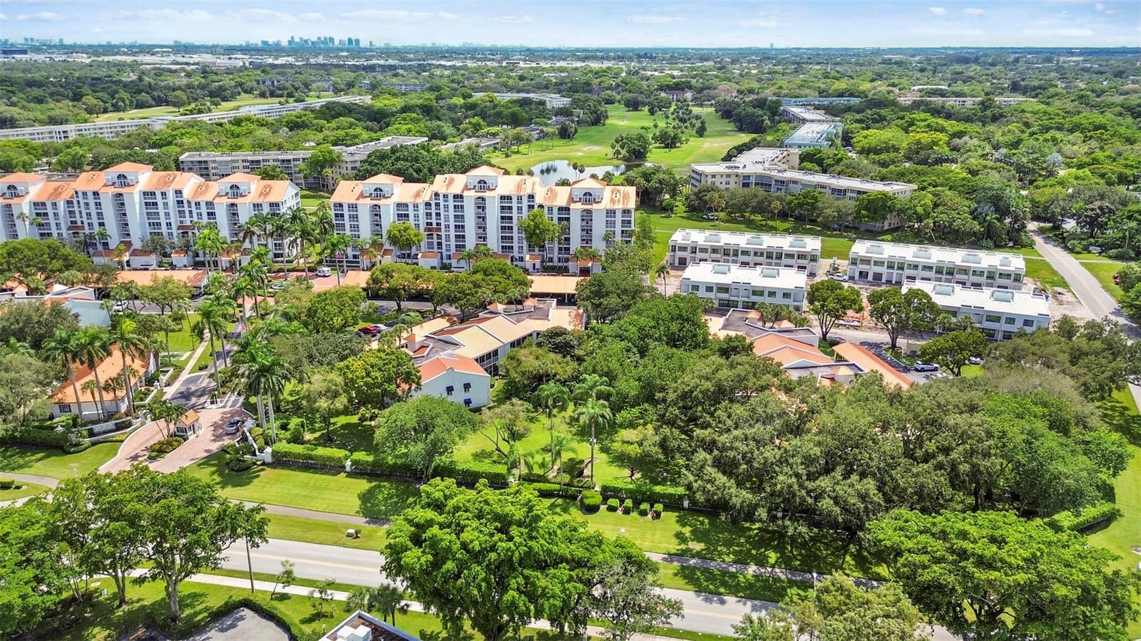4128 W Palm Aire Drive 282A, Pompano Beach, FL 33069