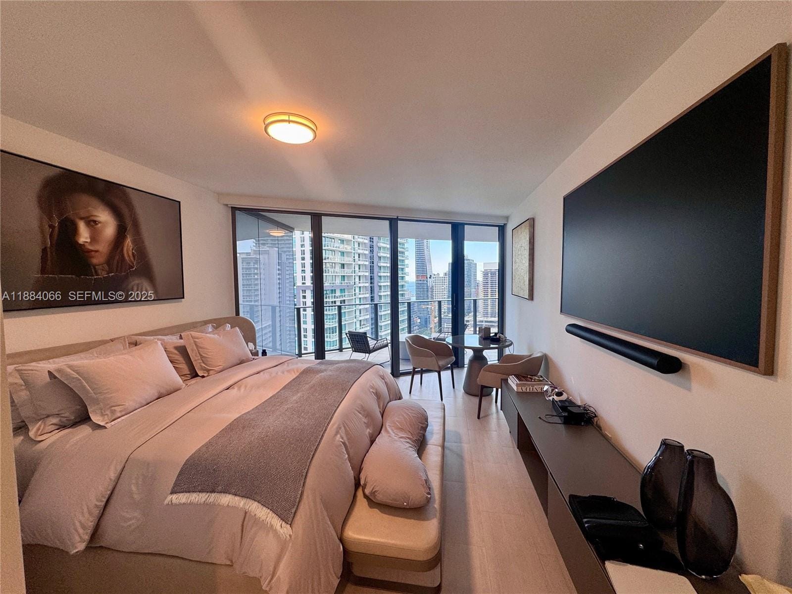 1000 Brickell Plaza 3302, Miami, FL 33131 photo 18
