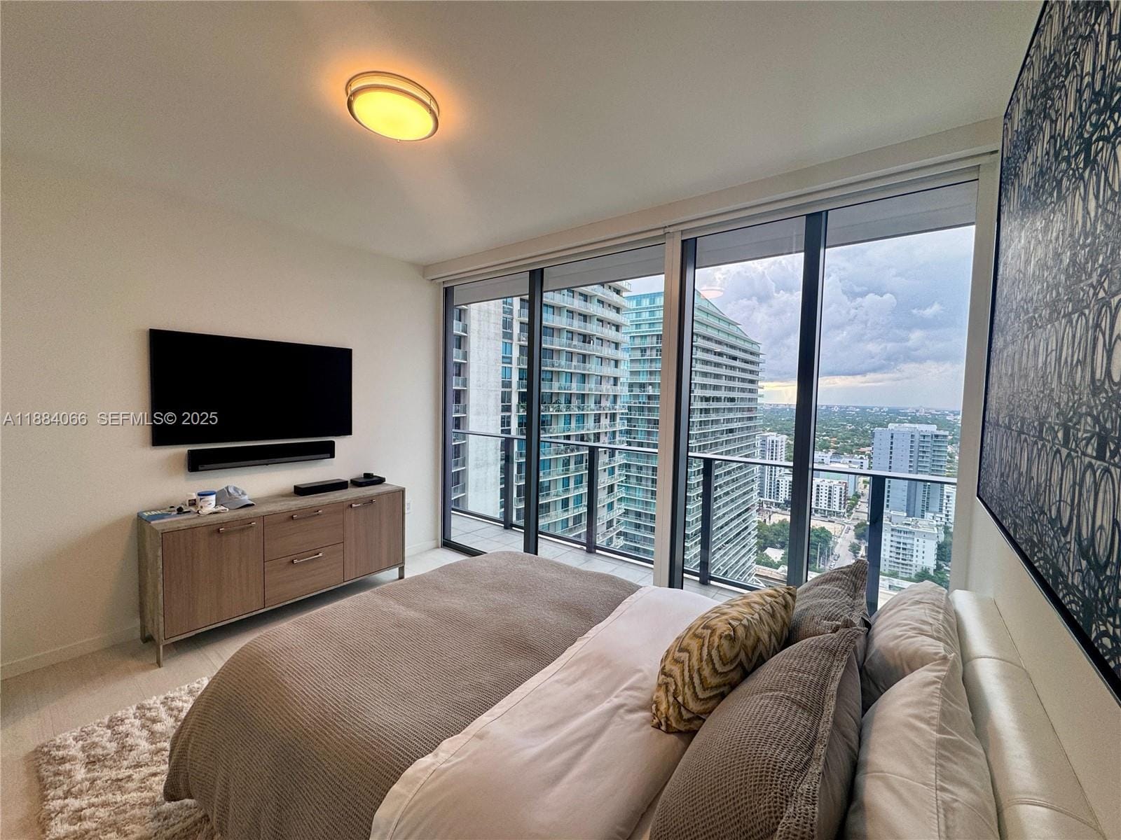 1000 Brickell Plaza 3302, Miami, FL 33131 photo 20