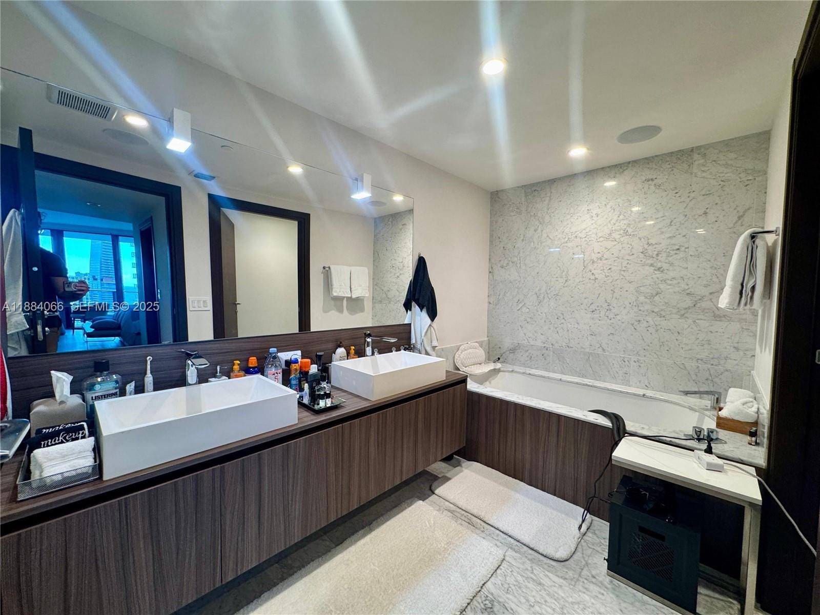 1000 Brickell Plaza 3302, Miami, FL 33131 photo 24