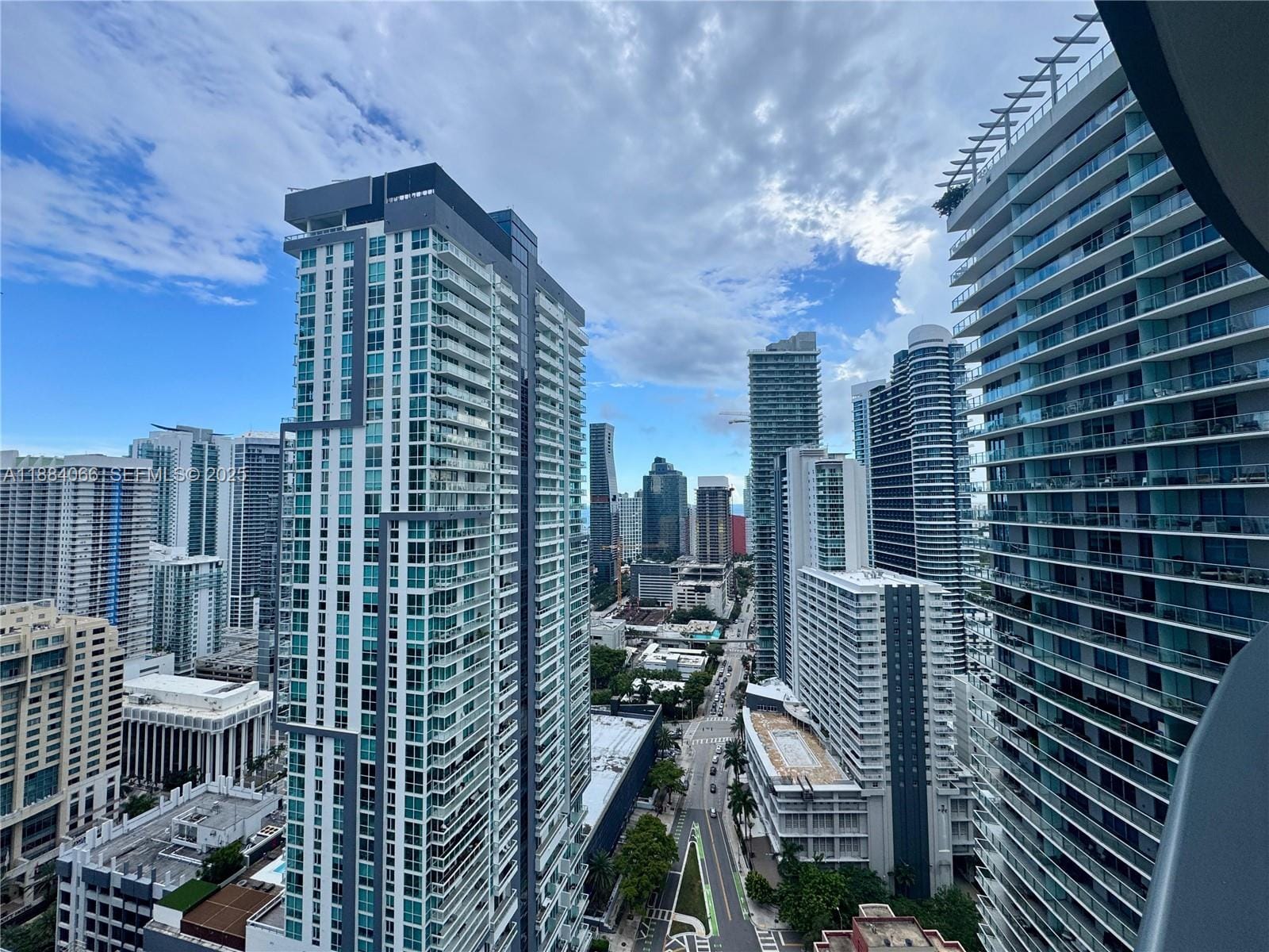1000 Brickell Plaza 3302 — photo 5