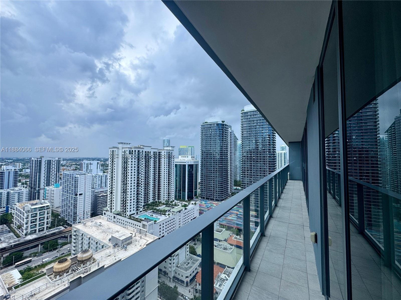 1000 Brickell Plaza 3302 — photo 6