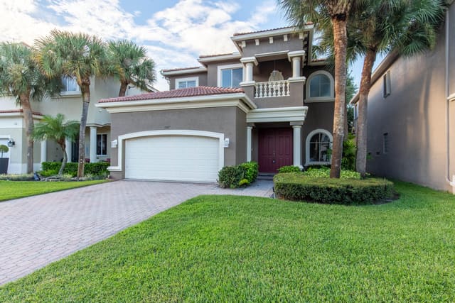 1067 Grove Park Circle, sold in Palmyra Estates, Boynton Beach, FL