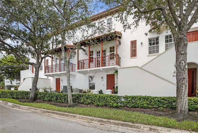 11900 SW 27th Street 1003, sold in Montclair, Miramar, FL