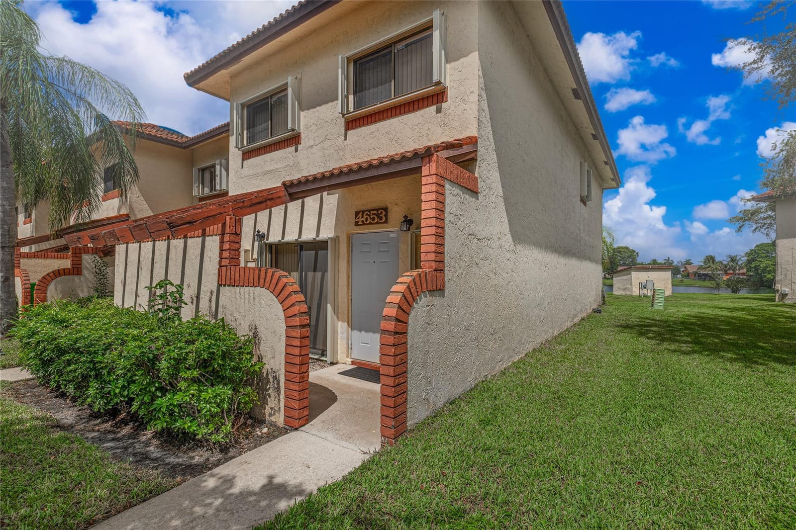 4653 NW 90th Avenue 4653 — photo 3