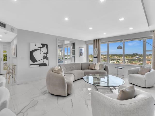 3300 NE 36th Street 806, Fort Lauderdale, FL 33308