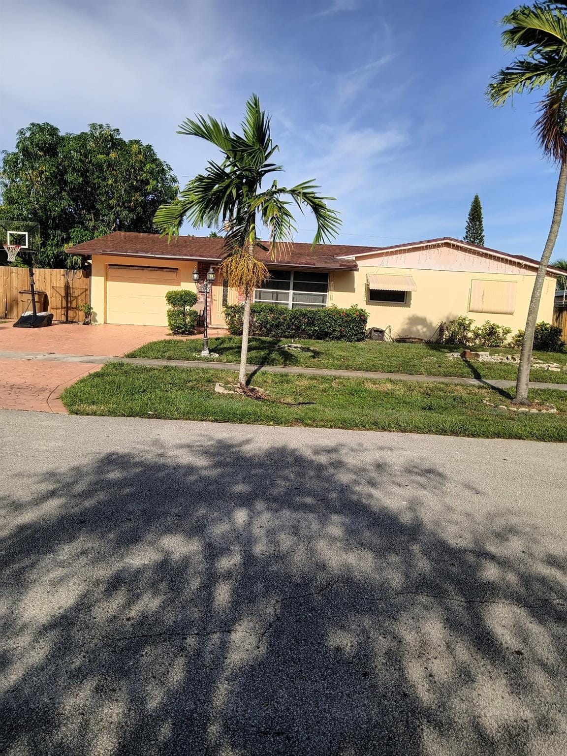 3810 NW 4th Avenue, Deerfield Beach, FL 33064