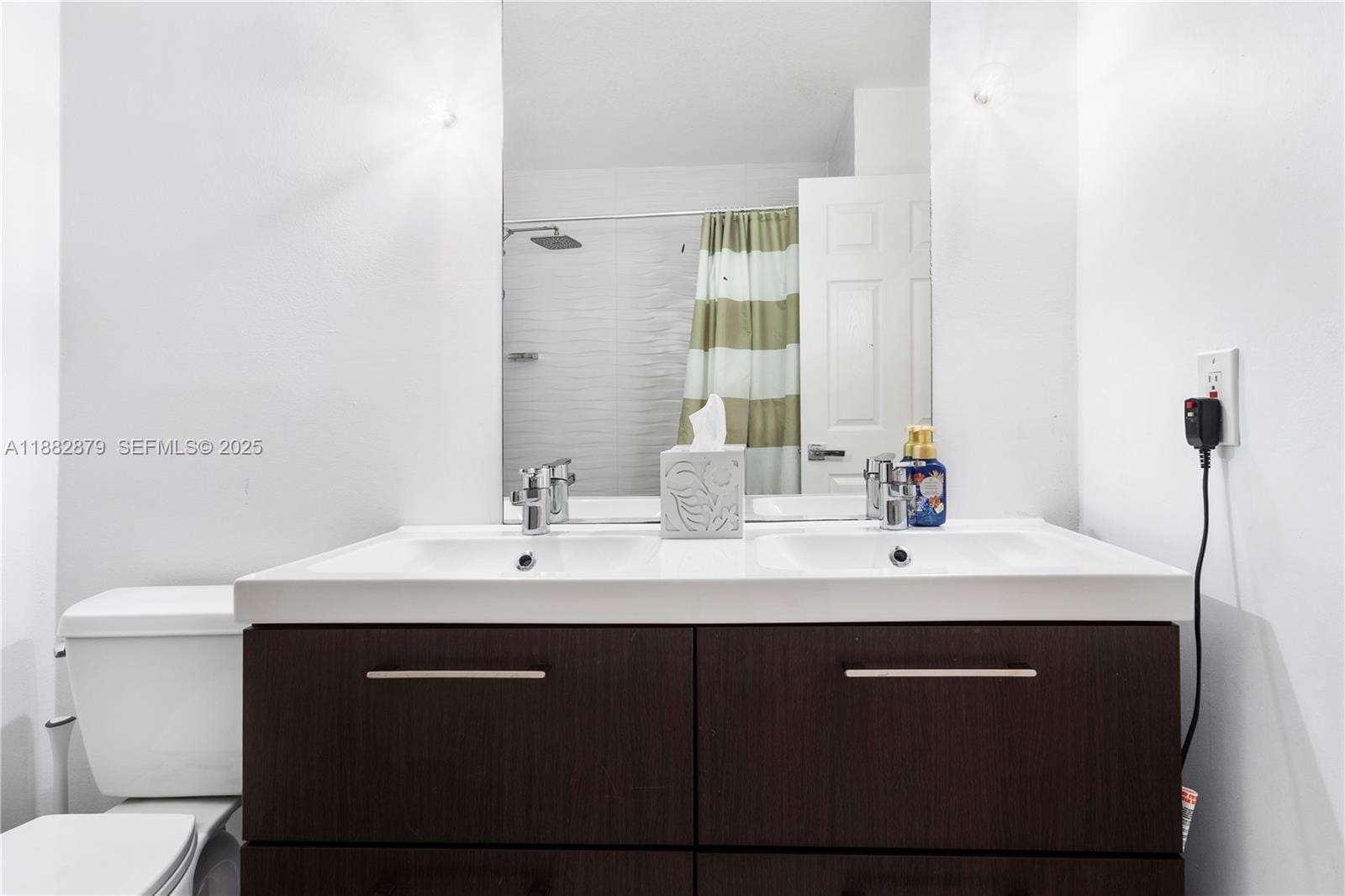 9868 Costa Del Sol Boulevard F-93, Doral, FL 33178 photo 24