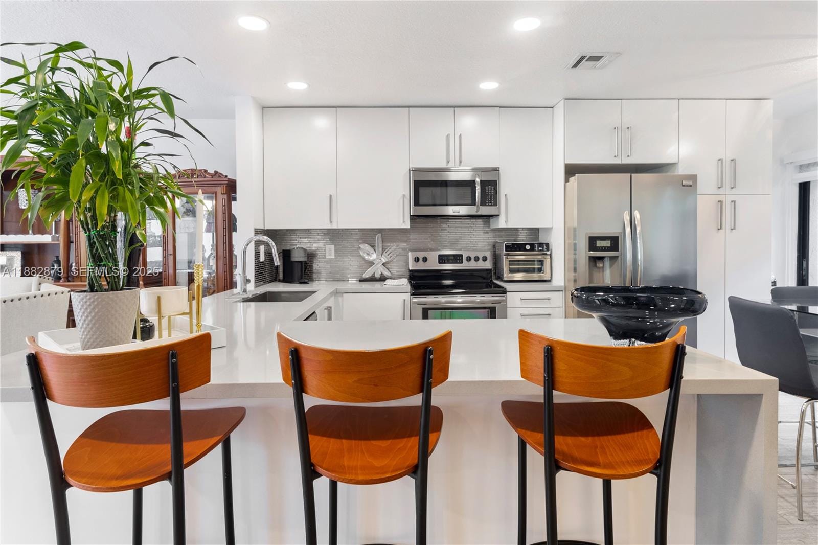 9868 Costa Del Sol Boulevard F-93 — photo 10