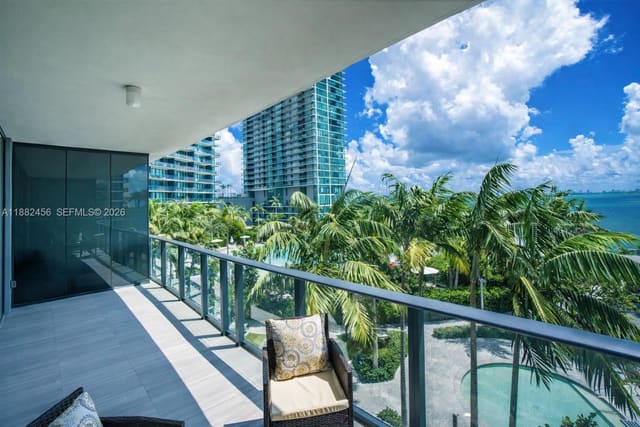 480 NE 31st Street 702, sold in Gran Paraiso, Miami, FL