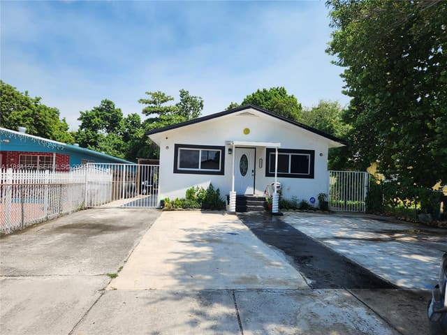 2331 NW 59th Street, sold in Homeville, Miami, FL