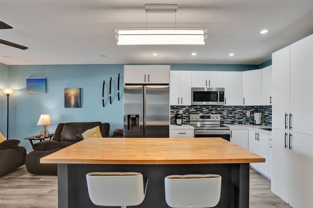 2170 NE 51st Court B4, Fort Lauderdale, FL 33308