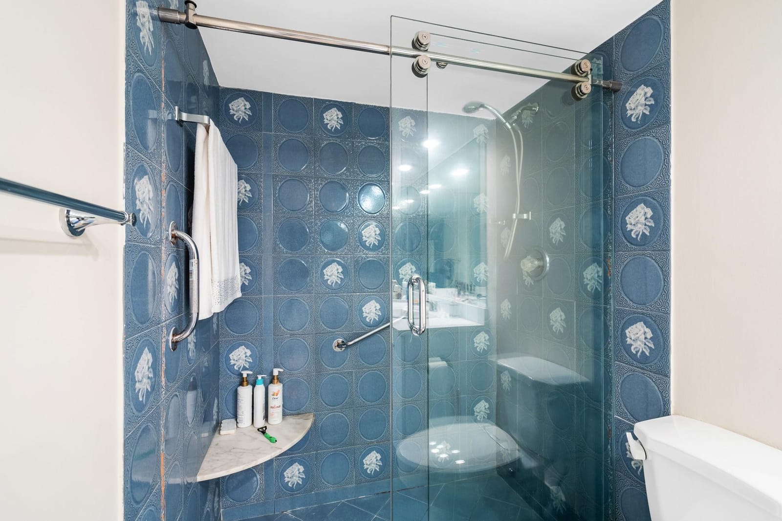 3800 Oaks Clubhouse Drive 110, Pompano Beach, FL 33069 photo 21