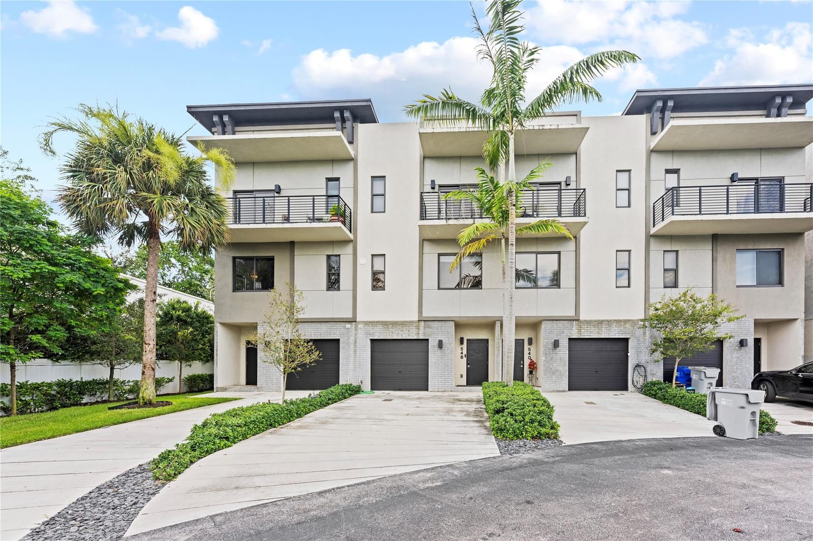 548 SE 1st Circle 548, Pompano Beach, FL 33060