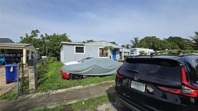 15694 NE 10th Court, sold in Fleeman Heights, North Miami Beach, FL