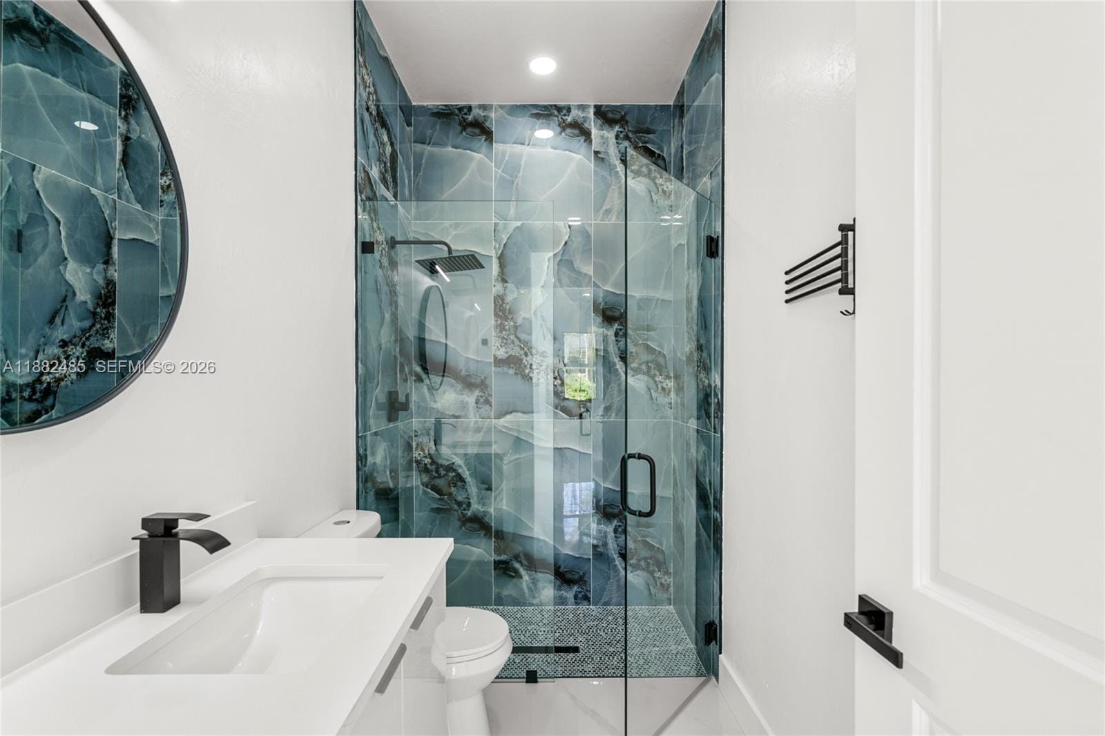 936 Anthony E — photo 8