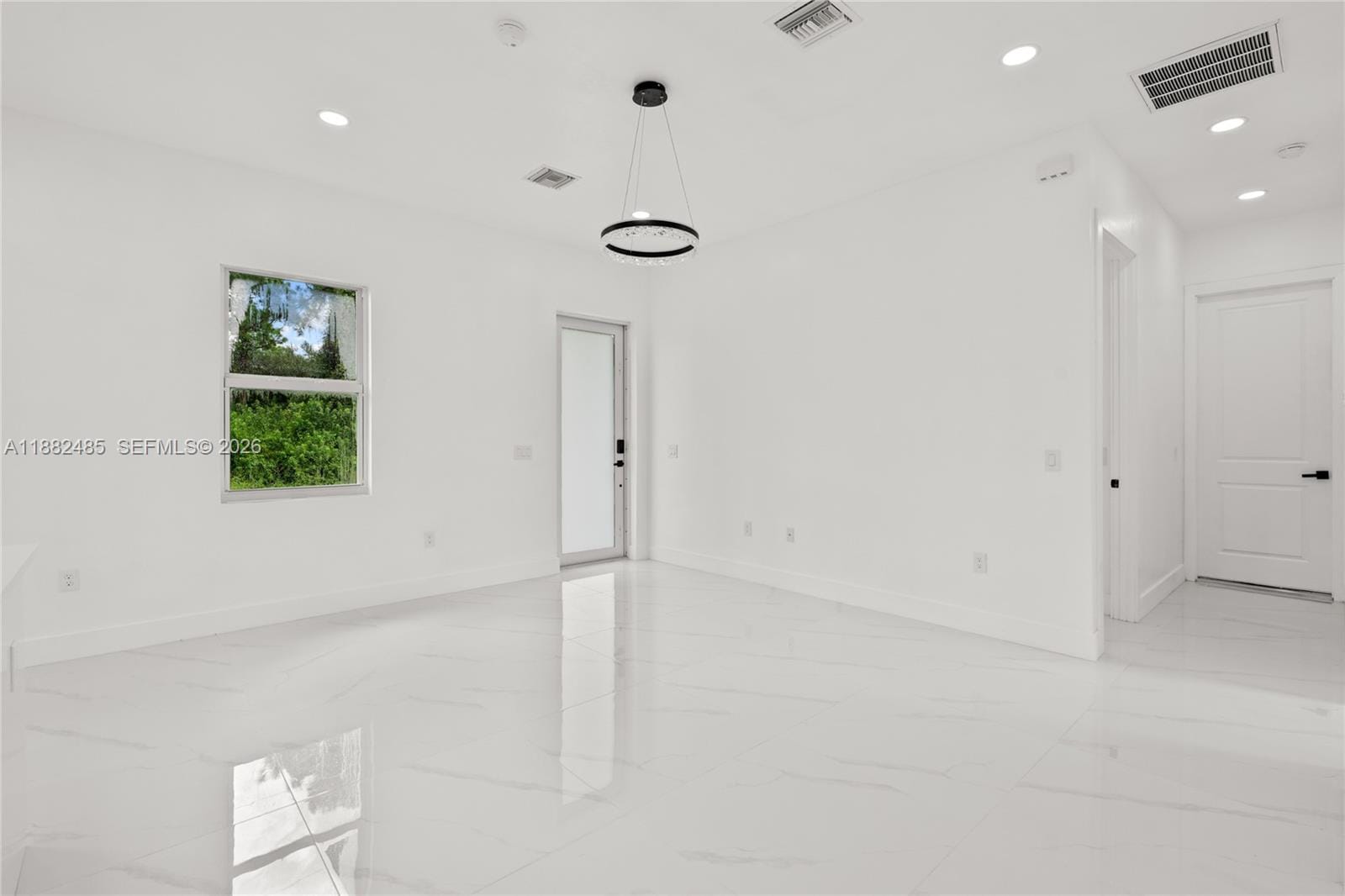 936 Anthony E — photo 9