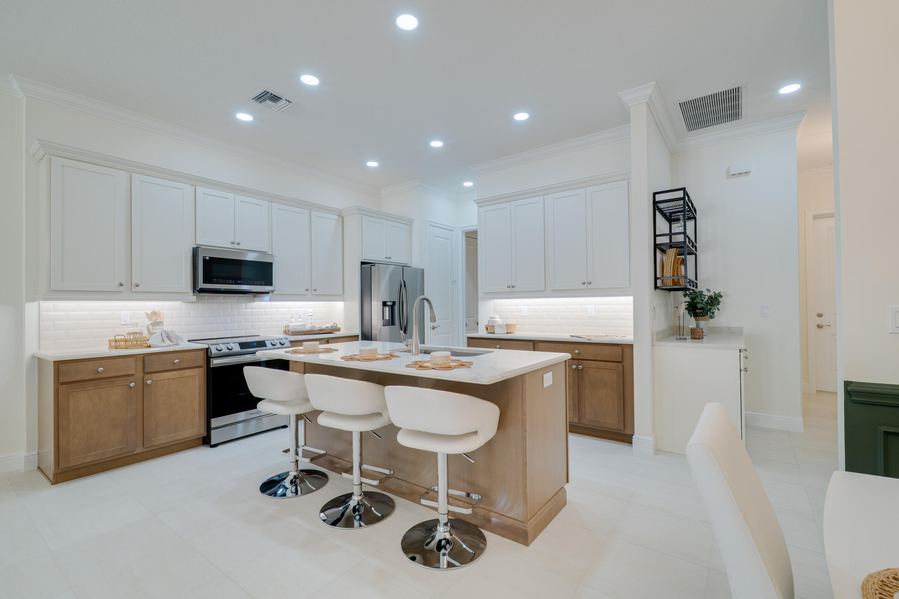 2005 Bridgepointe Circle 98, Vero Beach, FL 32967, Vero Beach