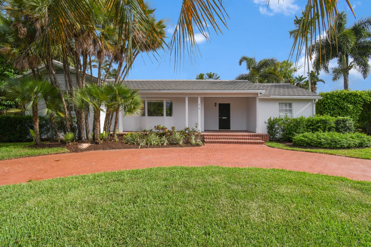210 Miramar Way, West Palm Beach, FL 33405 photo 1