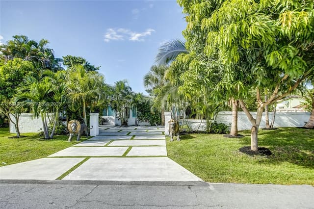 2601 NE 11th Court, Fort Lauderdale, FL 33304