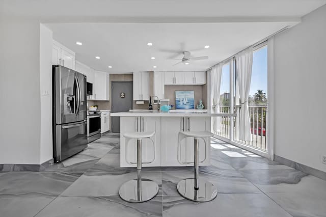 720 Bayshore Drive 202, sold in Nautical Towers, Fort Lauderdale, FL