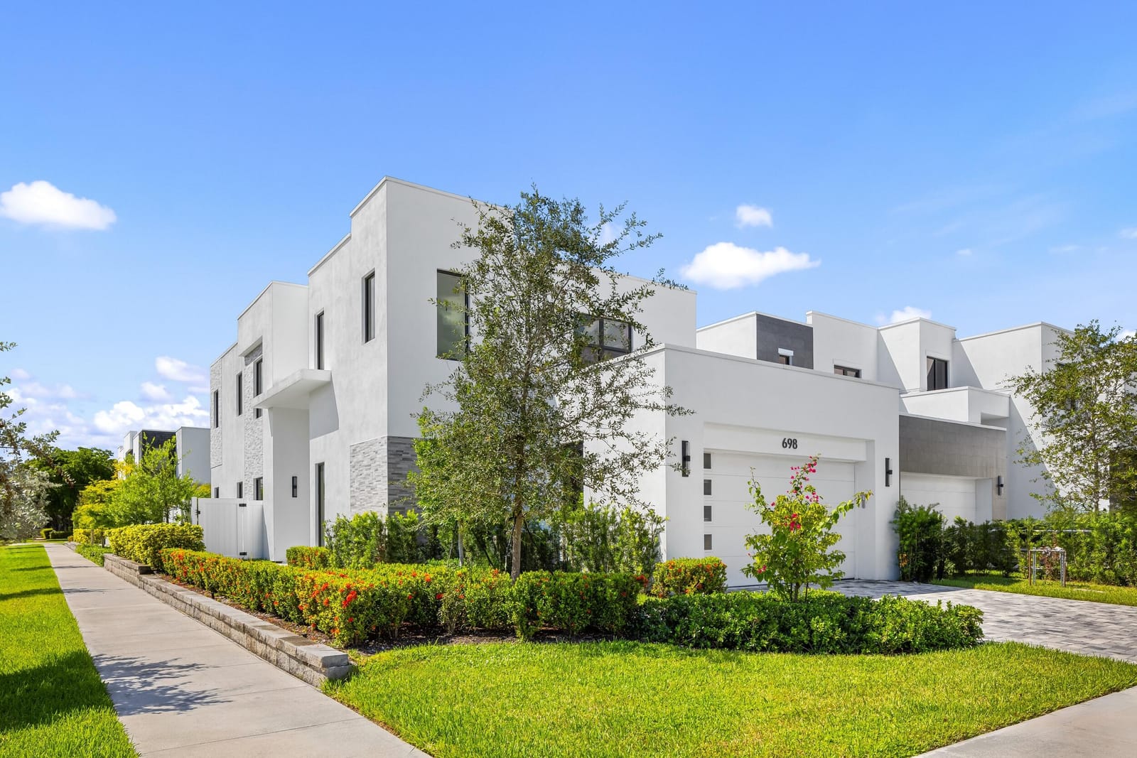 698 Jeffery Street, Boca Raton, FL 33487 photo 2