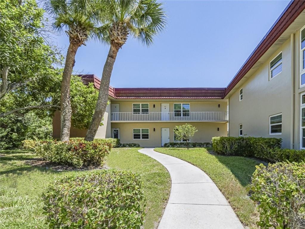111 Spring Lake Court 106, Vero Beach, FL 32962 photo 4
