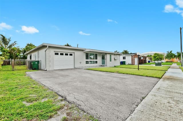 2241 SW 67th Way, sold in Welwyn Park 3rd Add, Miramar, FL