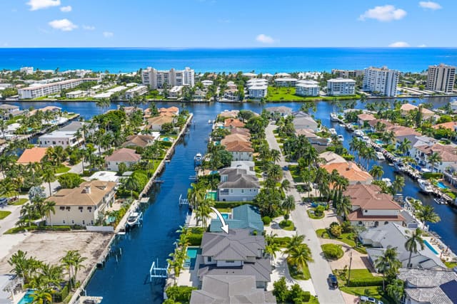 933 Allamanda Drive, sold in Tropic Isle 2nd Sec, Delray Beach, FL