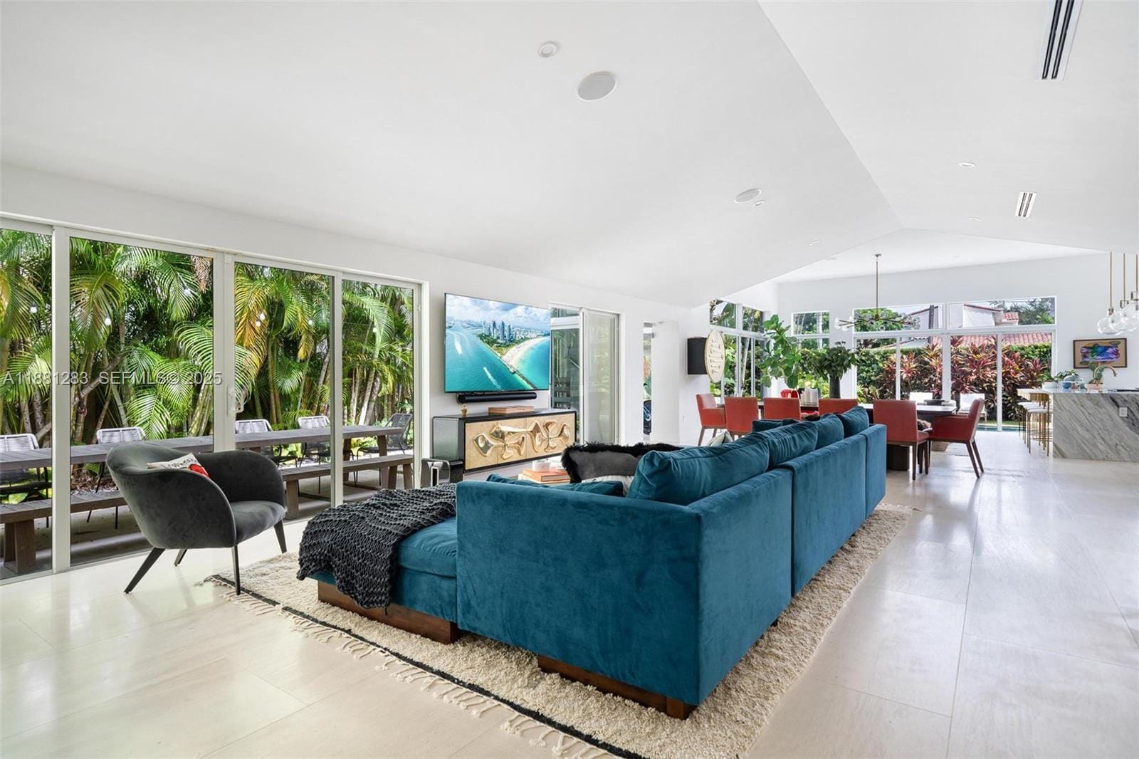 520 E Dilido Drive — photo 12