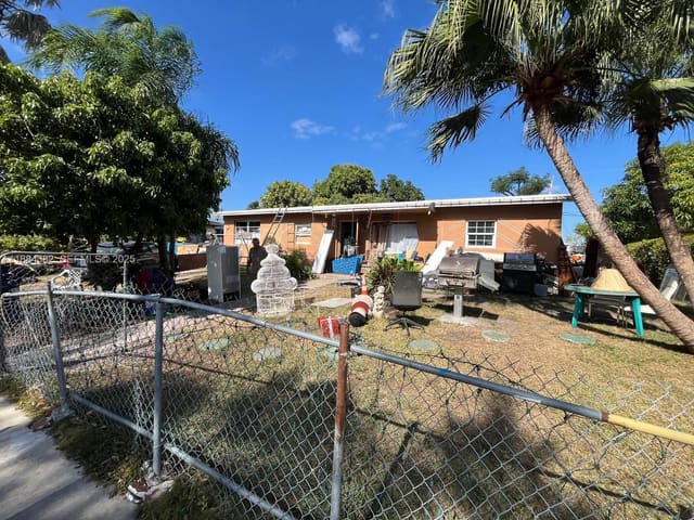 11511 SW 187th Street, sold in New So Miami Heights Sec, Miami, FL