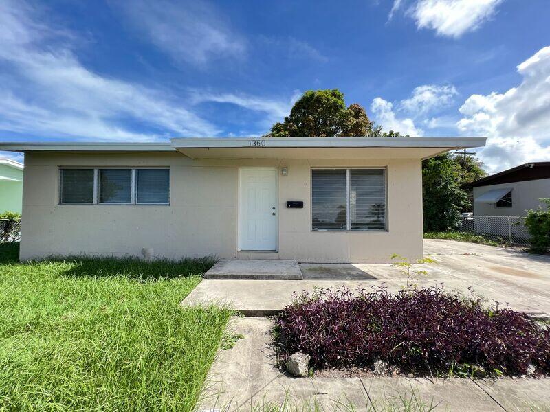 1360 10th Street, West Palm Beach, FL 33401, West Palm Beach