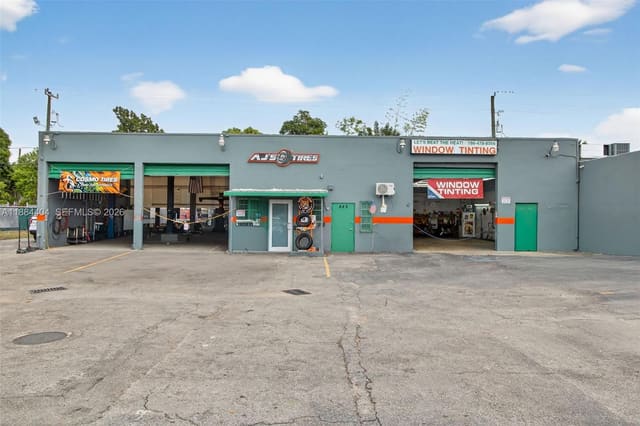 449 E Okeechobee Road, FL 33010