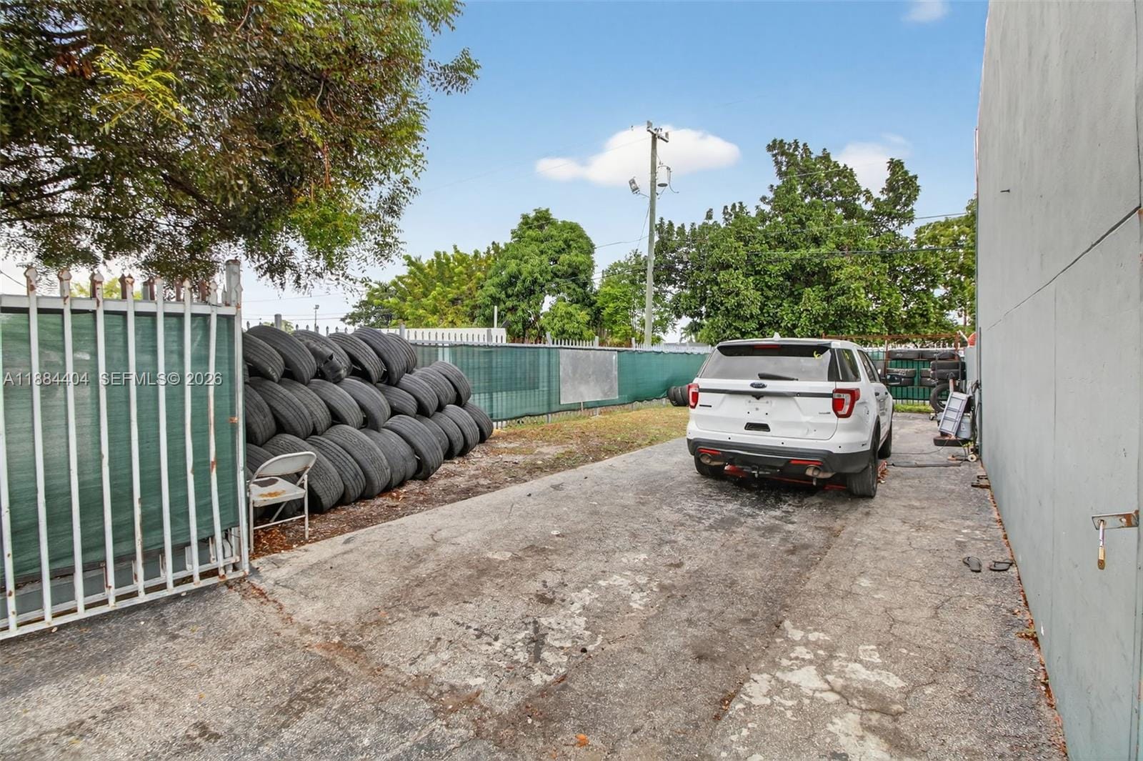 449 E Okeechobee Road, FL 33010 photo 17
