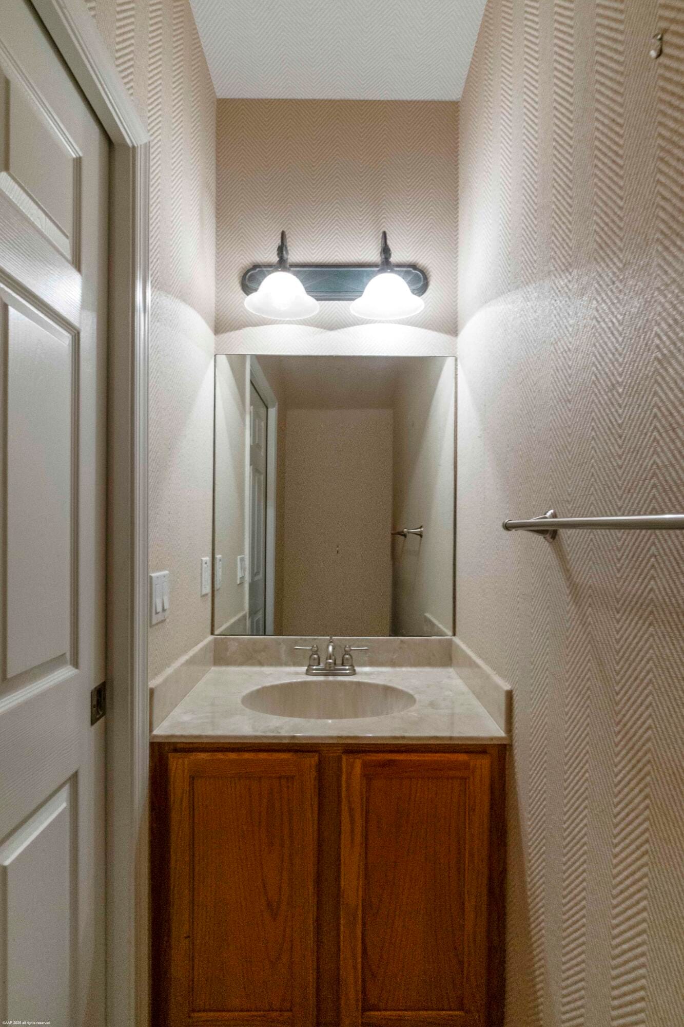 1484 New Castle Terrace — photo 9