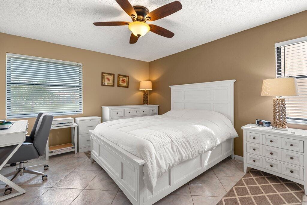 4654 Lucerne Lakes Boulevard 206, Lake Worth, FL 33467 photo 12