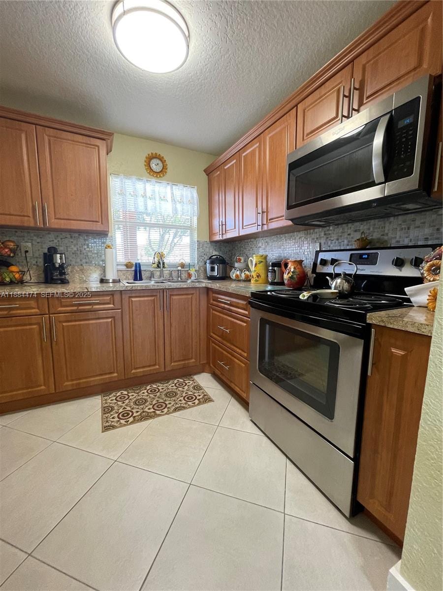 9041 Sunrise Lakes Boulevard 108 — photo 2