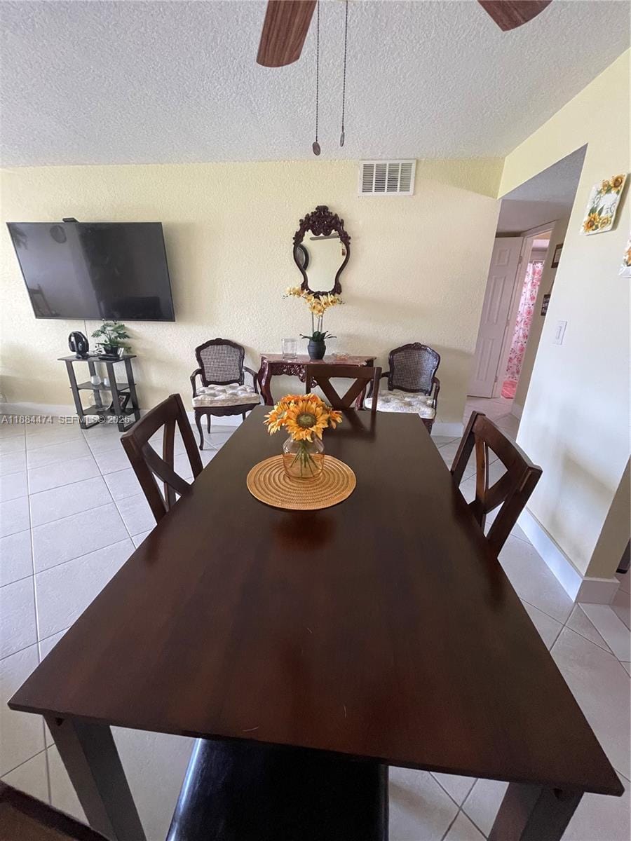 9041 Sunrise Lakes Boulevard 108, Sunrise, FL 33322 photo 17