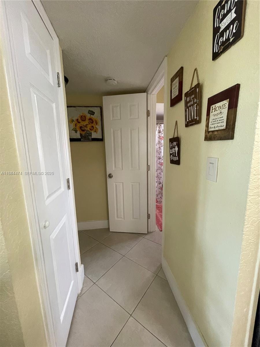 9041 Sunrise Lakes Boulevard 108, Sunrise, FL 33322 photo 22
