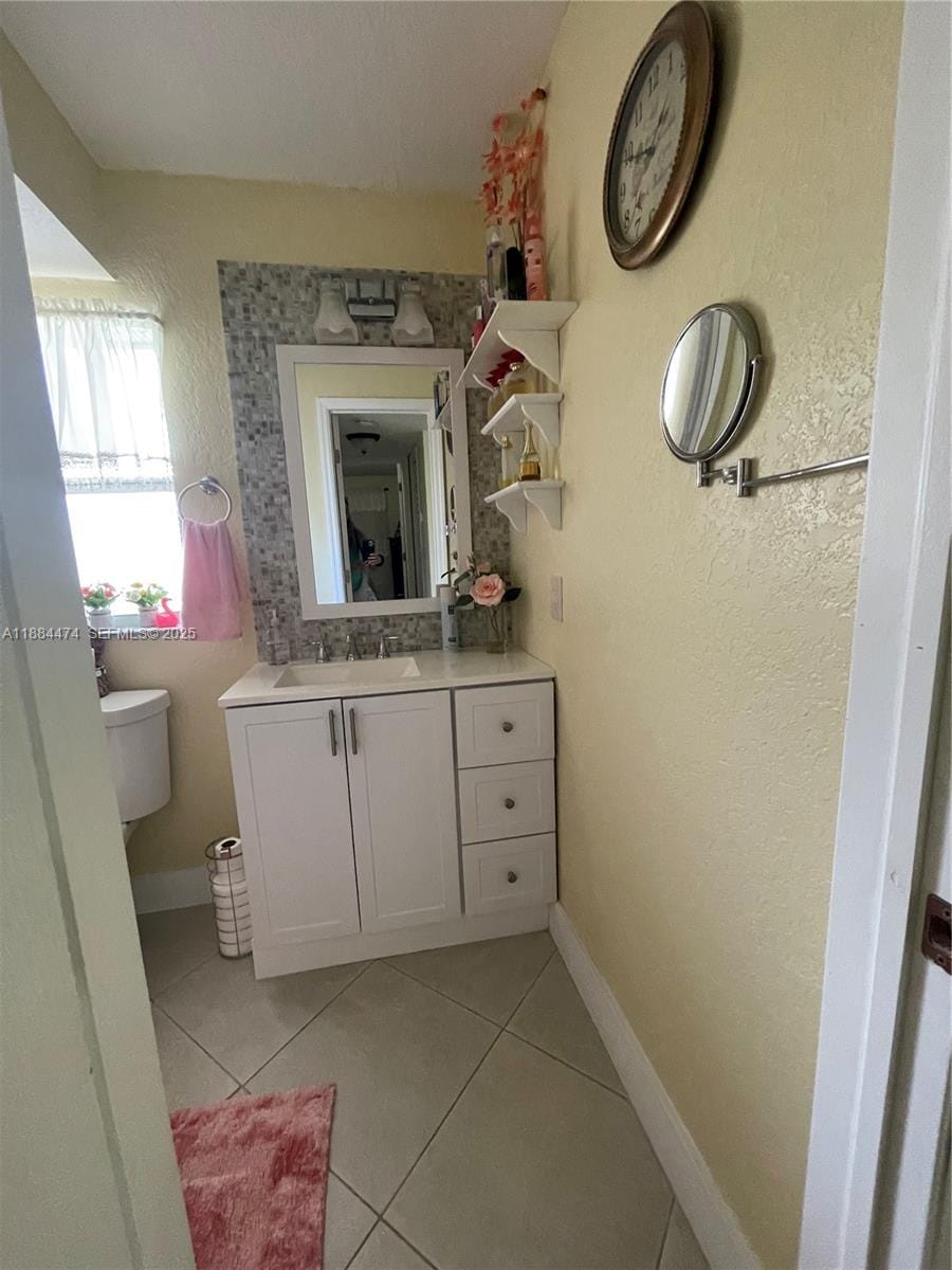 9041 Sunrise Lakes Boulevard 108, Sunrise, FL 33322 photo 23
