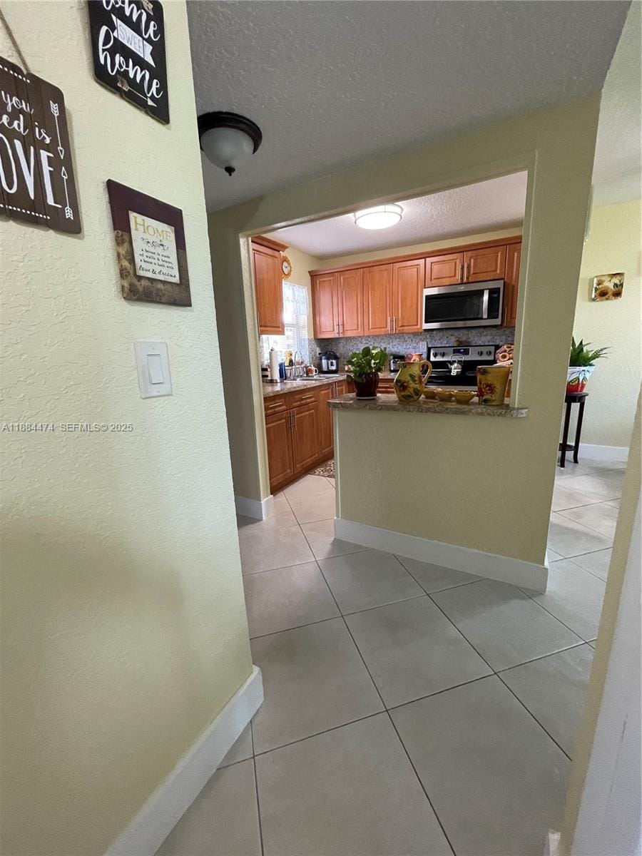 9041 Sunrise Lakes Boulevard 108 — photo 7