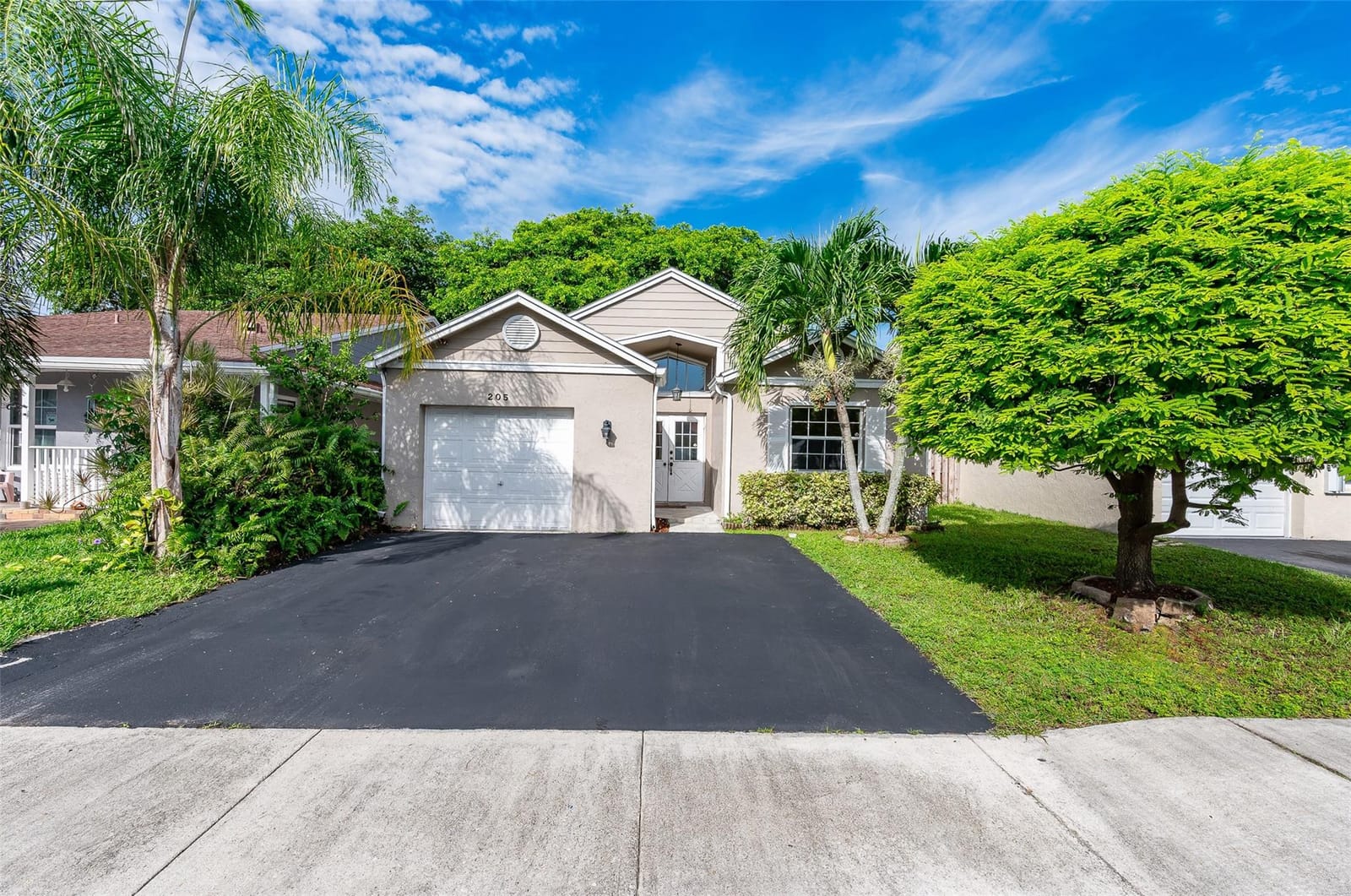 205 SW 159th Way — photo 3
