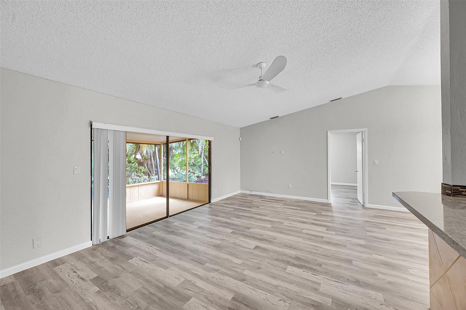 8 Camden Lane, Boynton Beach, FL 33426 photo 16